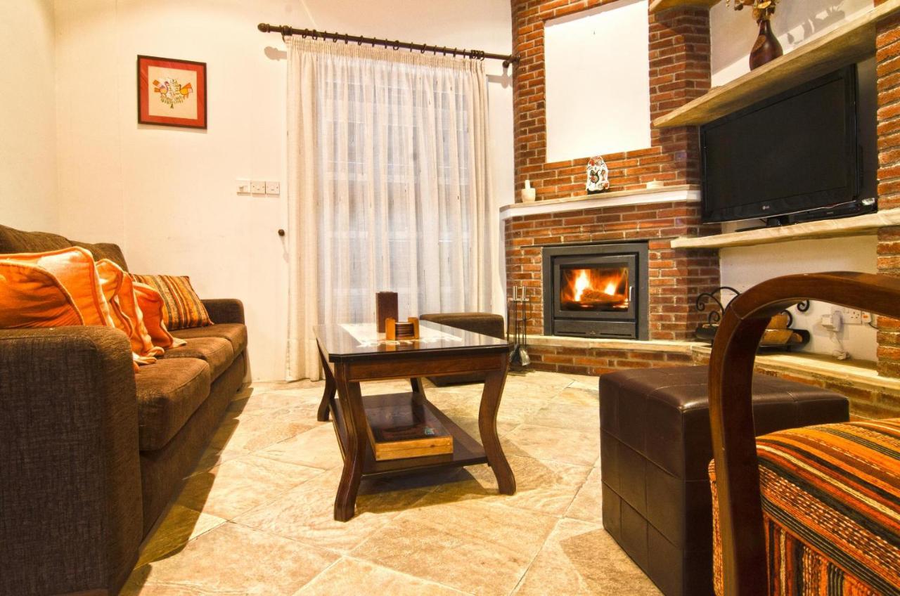 Archontiko I Misirlou Guest House กาโลปานาโยติส ภายนอก รูปภาพ